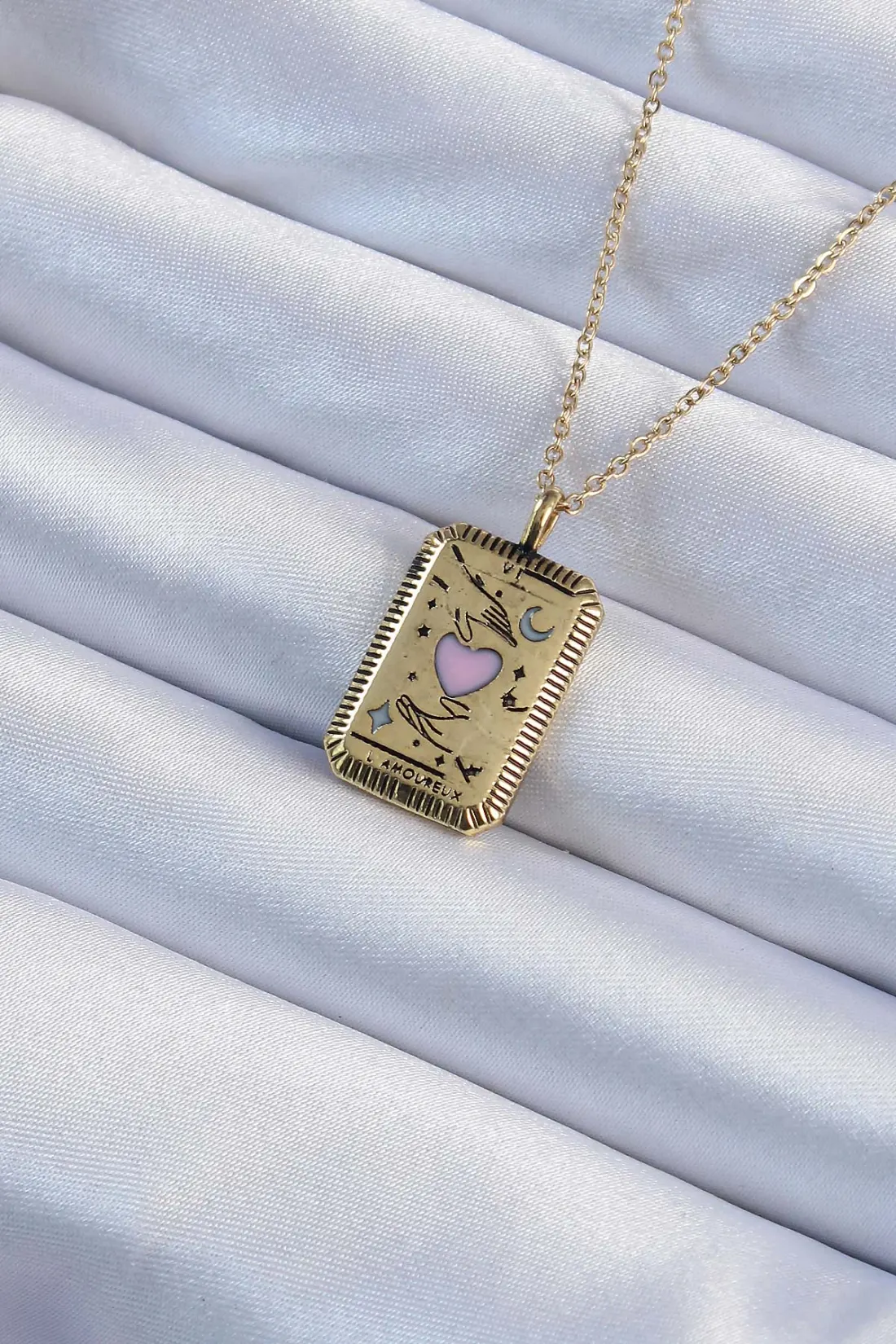 316L Çelik Zincir Eskitme Gold Renk Pembe Mineli Kalp Figürlü Tarot Kolye