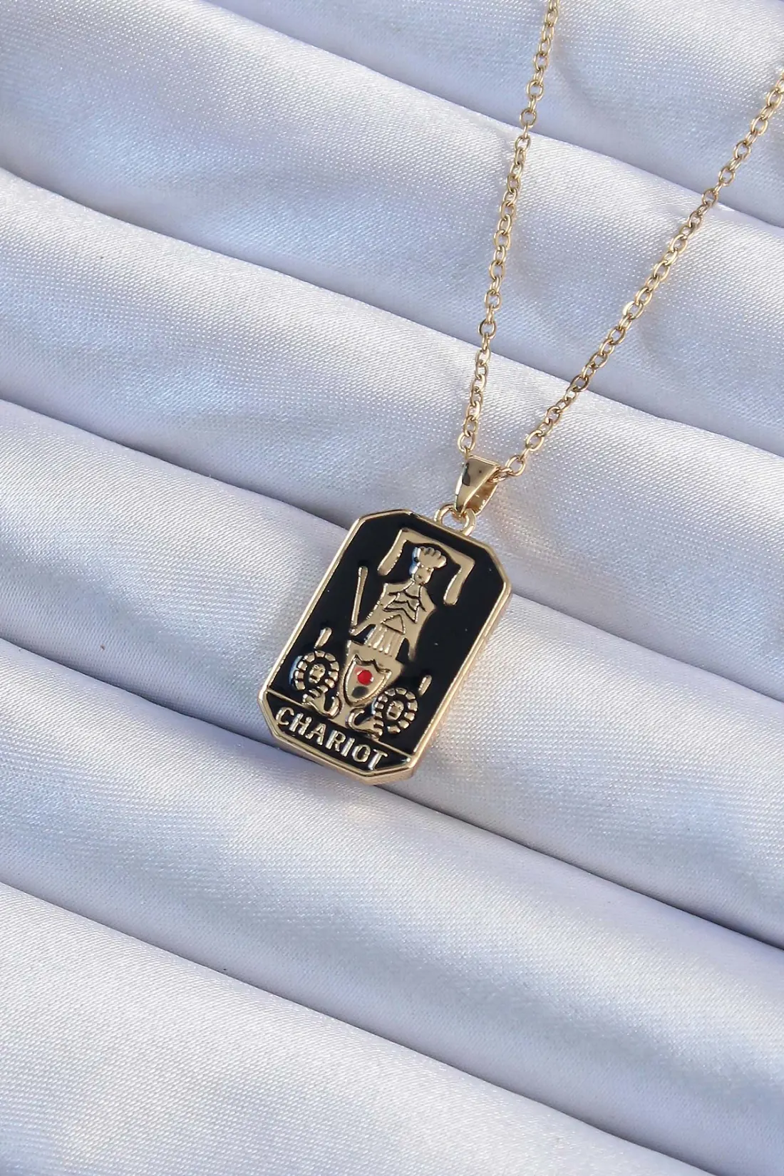 316L Çelik Zincir Gold Renk Siyah Mineli Tarot Kolye