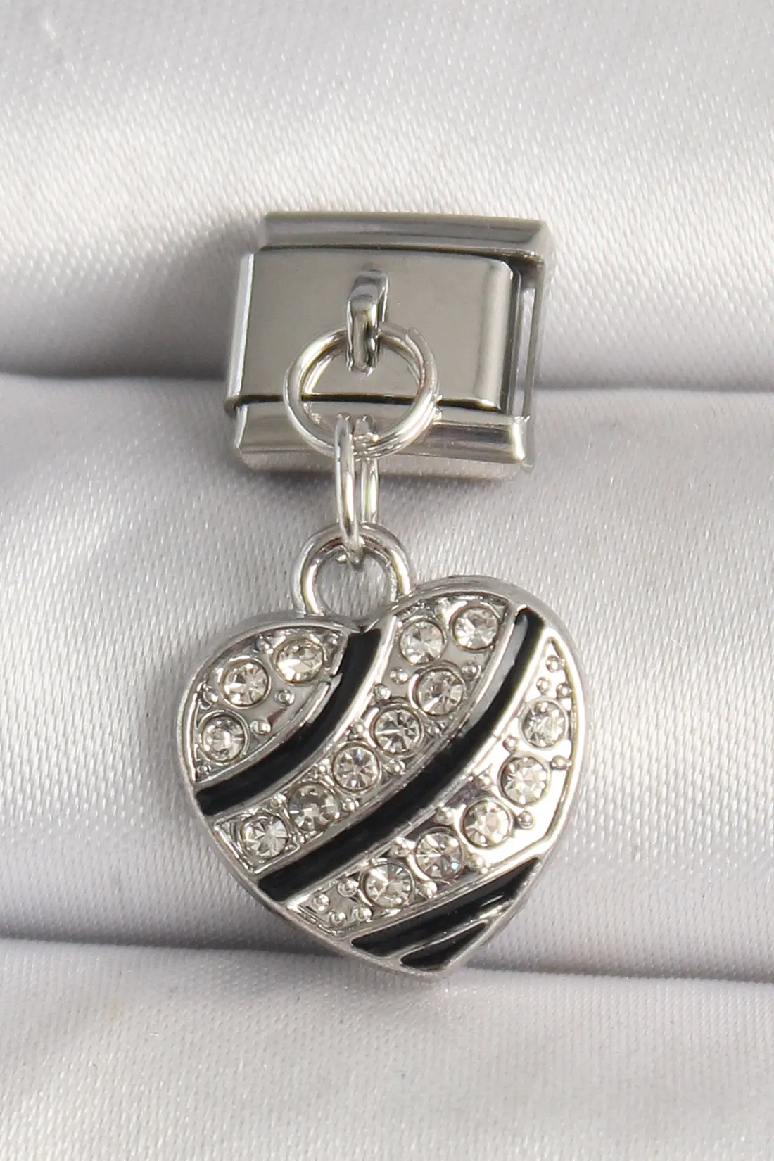316L Çelik Gümüş Renk Zirkon Taşlı Kalp Model Nomination Charm