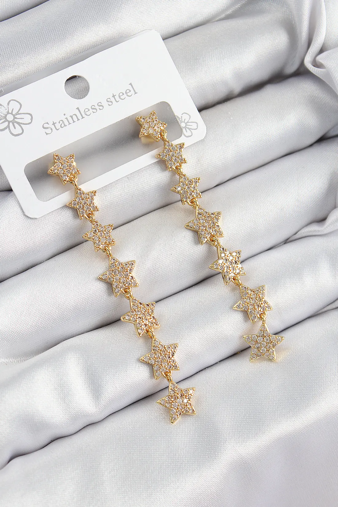 Pirinç Zirkon Taşlı Sallantılı Yıldız Model Gold Renk Kadın Küpe
