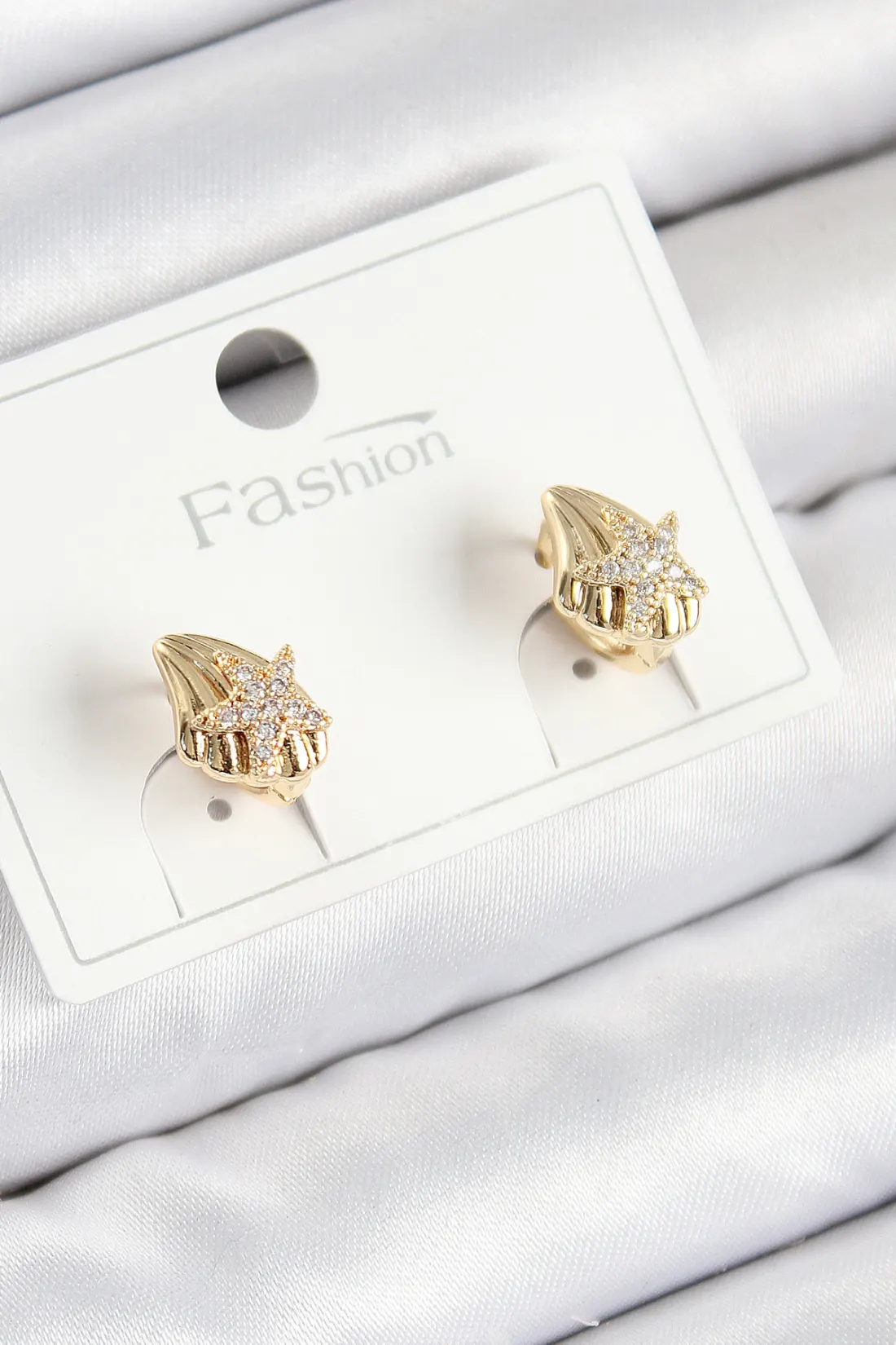 Pirinç Zirkon Taşlı Yıldız Model Gold Renk Çocuk Küpe
