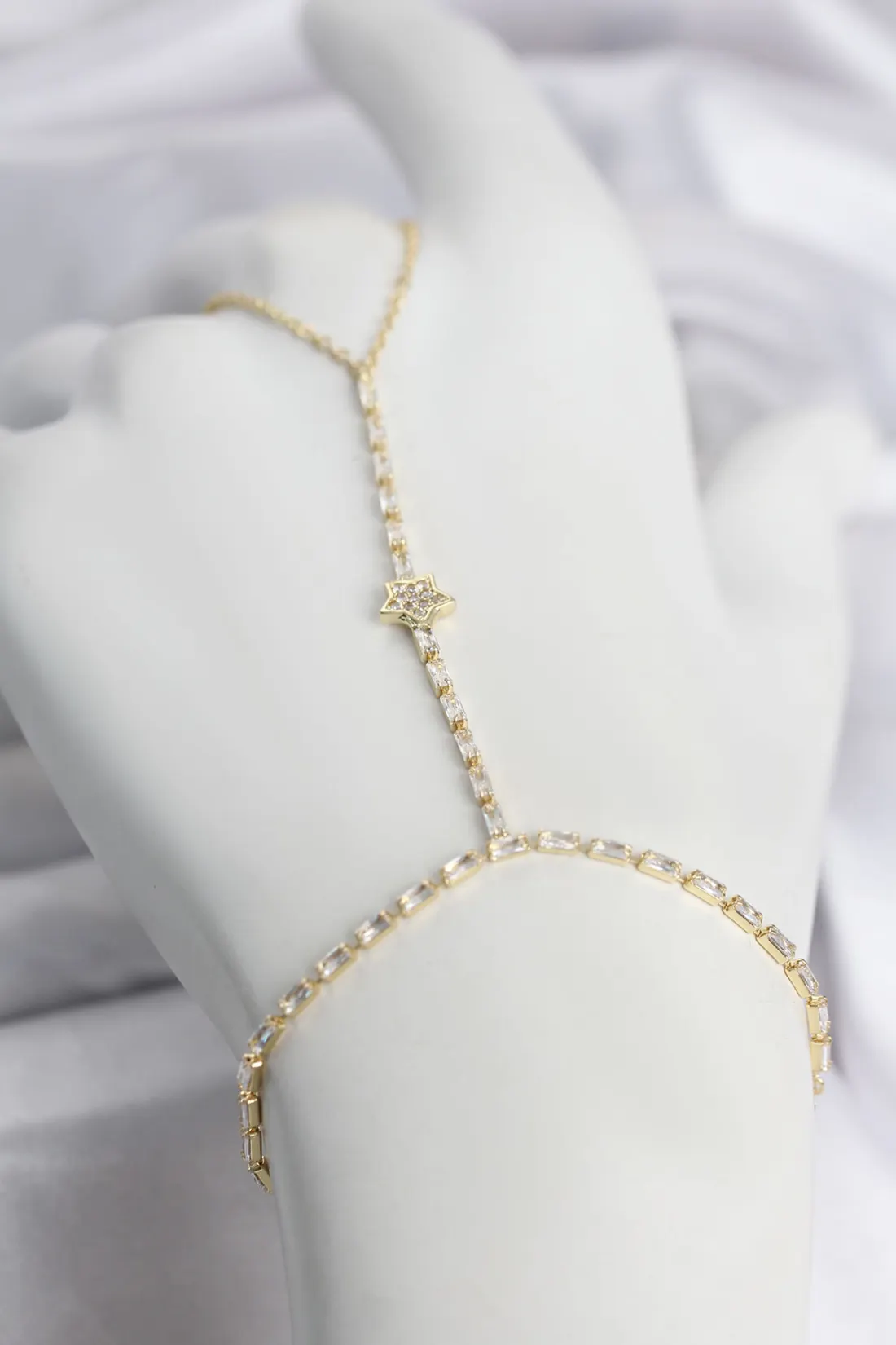 Gold Renk Pirinç Zirkon Taşlı Yıldız Model Şahmeran