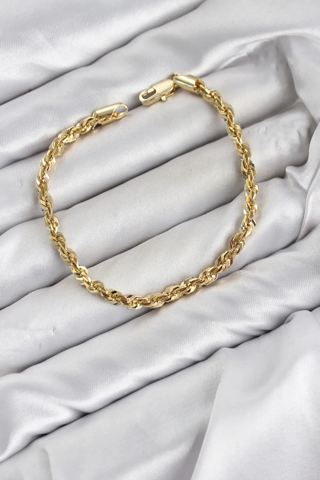 CM Singapur Model Zincir Gold Renk Kadın Bileklik