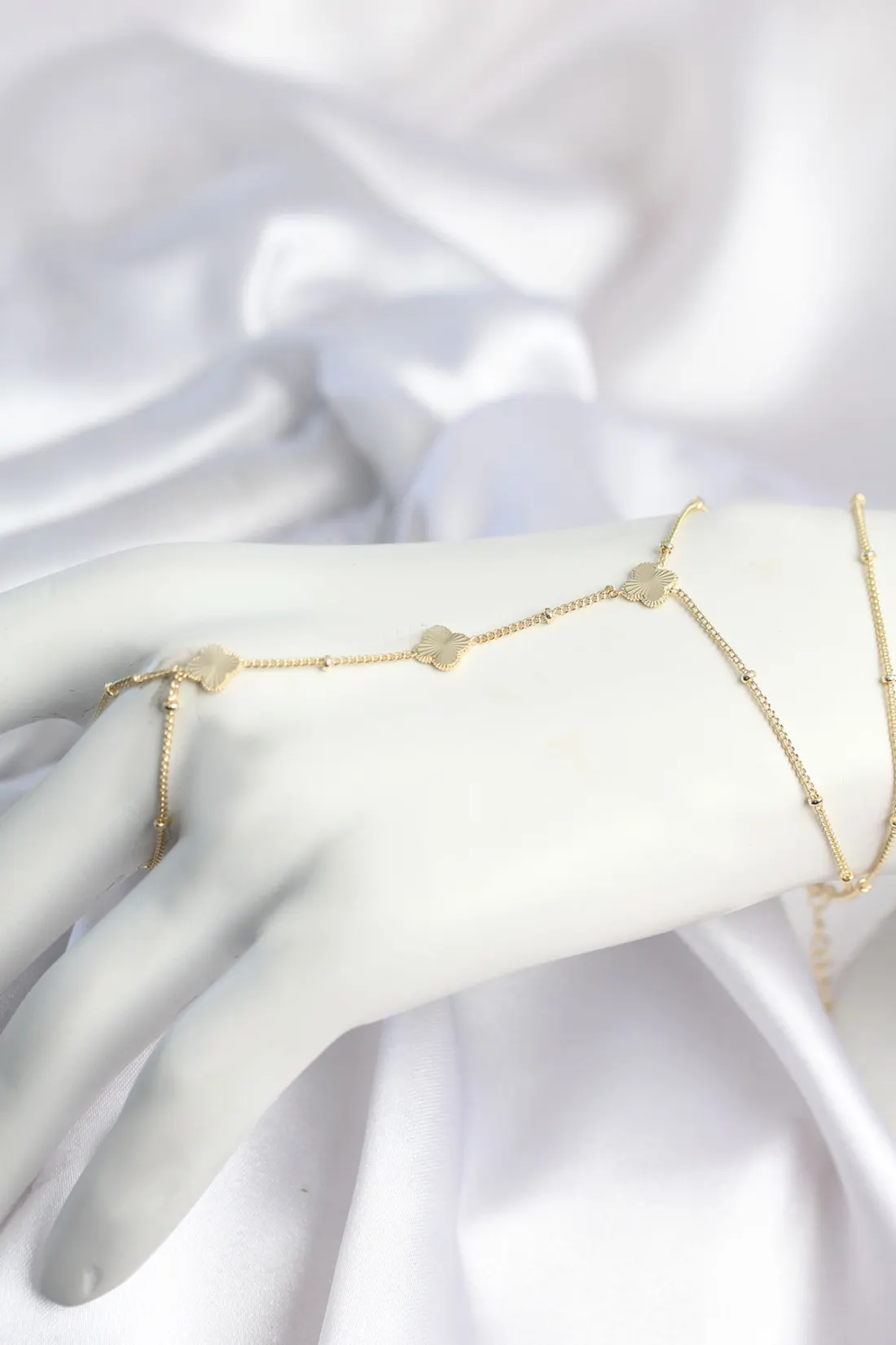 Pirinç Gold Renk Yonca Model Kadın Şahmeran