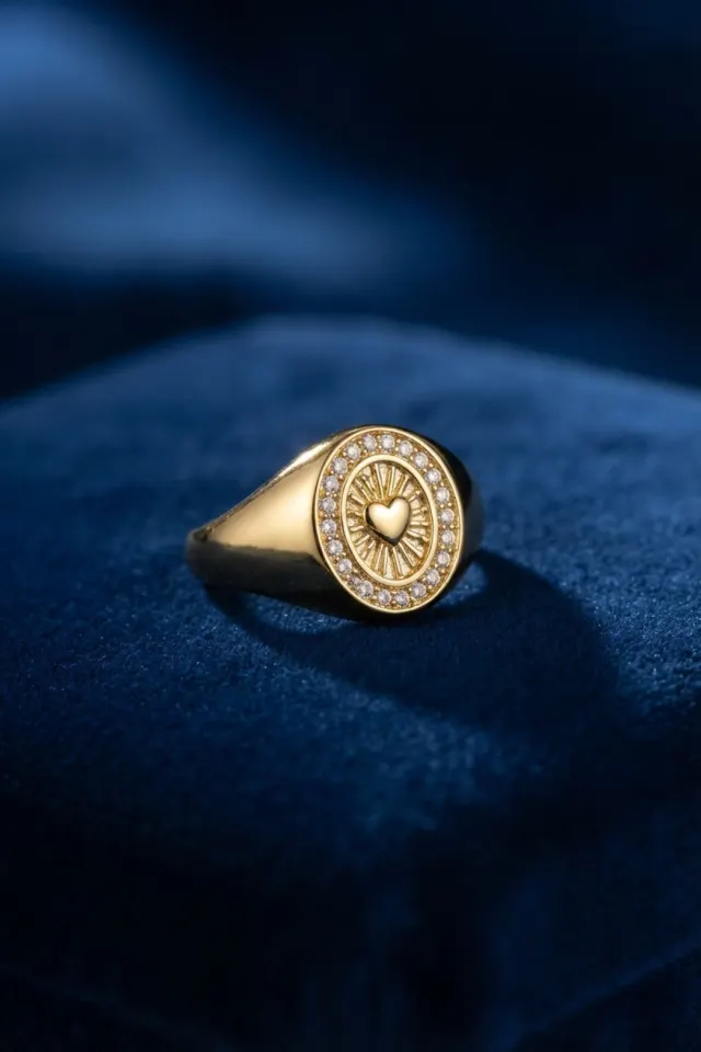 Zirkon Taşlı Kalp Detaylı Gold Renk Kadın Yüzük